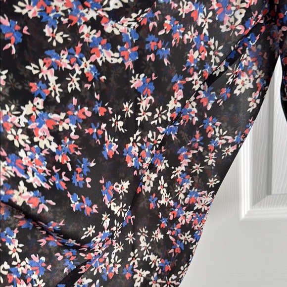 Express Black and Pink Blouse - Size small - Picture 7 of 7